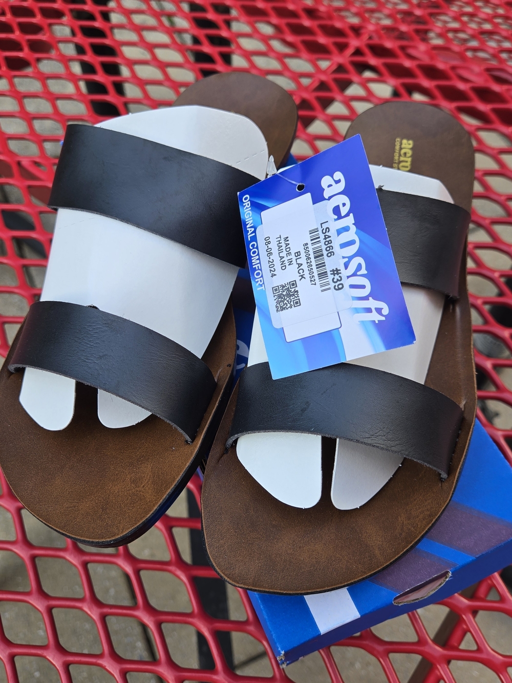NWT Aerosoft Black Double-Strap Women’s Slide Sandals